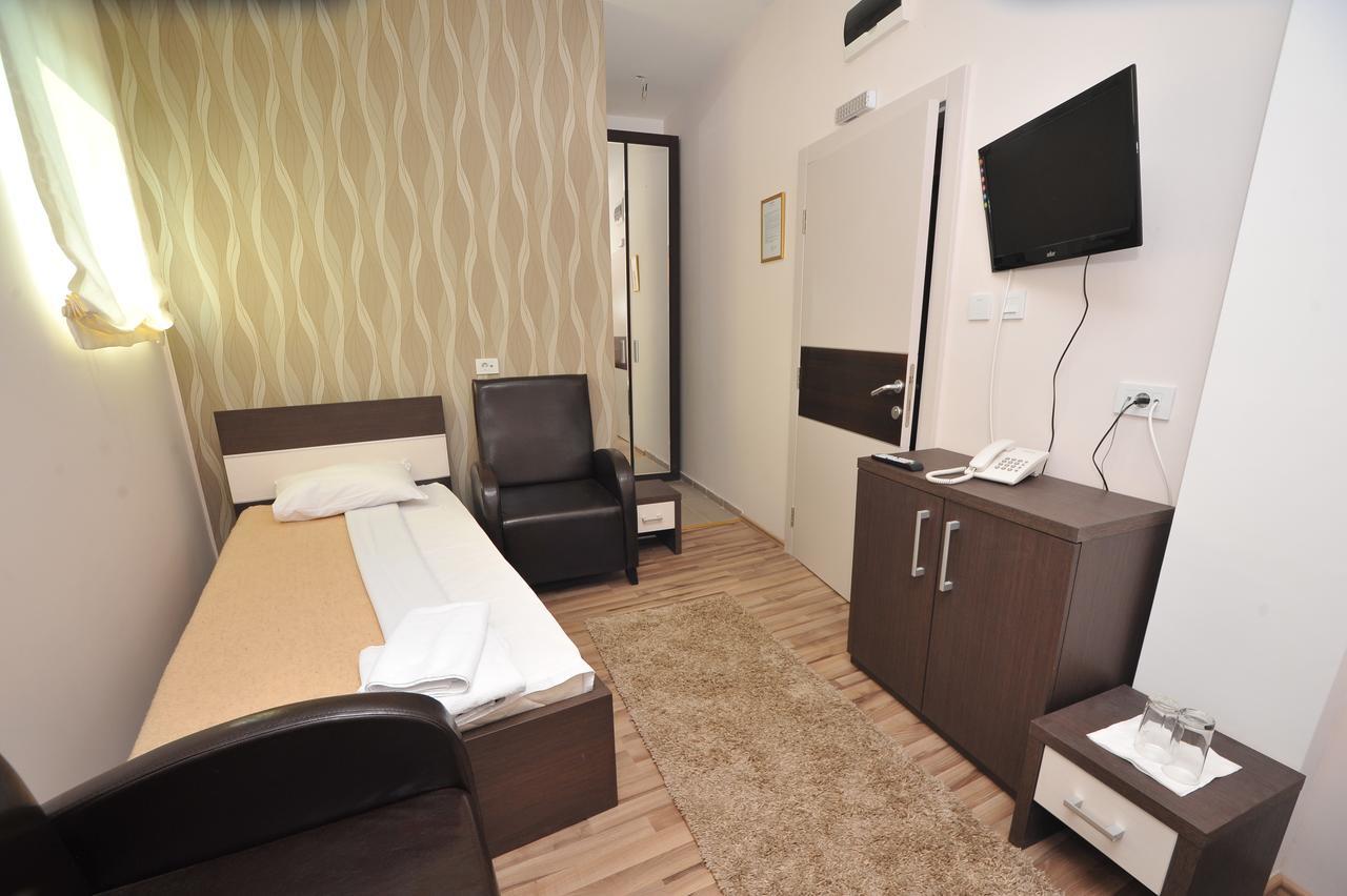 Hotel Zeleni Vir Ni Εξωτερικό φωτογραφία