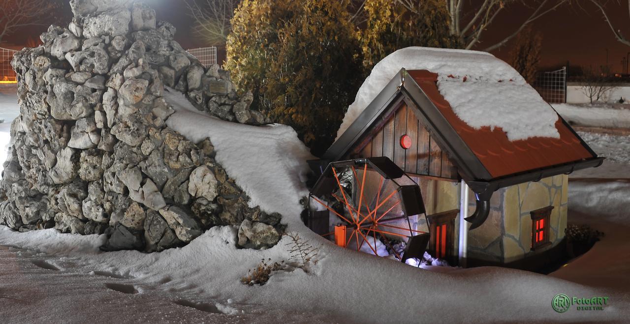 Hotel Zeleni Vir Ni Εξωτερικό φωτογραφία